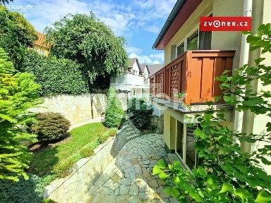 Pronájem rodinného domu 270 m², pozemek 200 m² Na Výsluní, Zlín