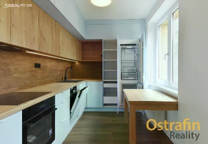 Prodej bytu 2+1 50 m² Maďarská, Ostrava - Poruba
