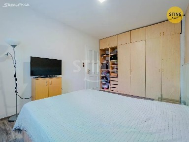 Prodej bytu 3+1 69 m² Komenského, Opava - Opava (nečleněná část města)