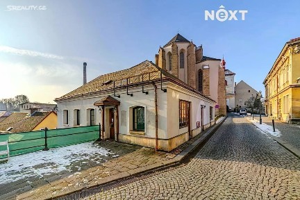 Prodej komerční nemovitosti 325 m²
