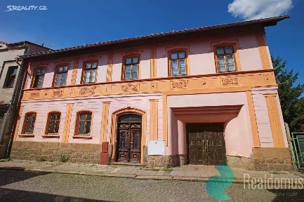 Prodej činžovního domu 230 m²