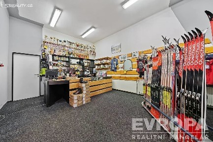 Prodej obchodního prostoru 376 m²