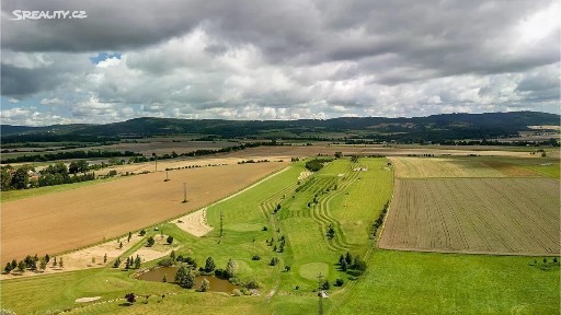 Prodej komerční nemovitosti 300 m²