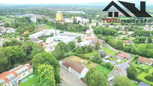 Prodej obchodního prostoru 1100 m²