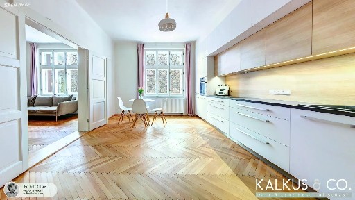 Prodej bytu 4+kk 95 m² třída Karla IV., Hradec Králové