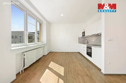 Prodej bytu 3+kk 92 m² Resslova, Hradec Králové