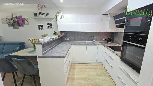 Prodej bytu 2+kk 49 m² K Meteoru, Hradec Králové - Svobodné Dvory