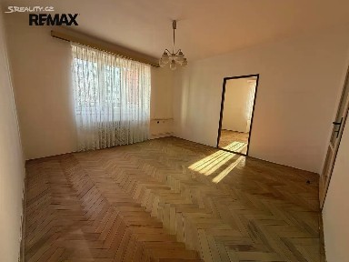 Prodej bytu 2+1 58 m² Průmyslová, Hradec Králové