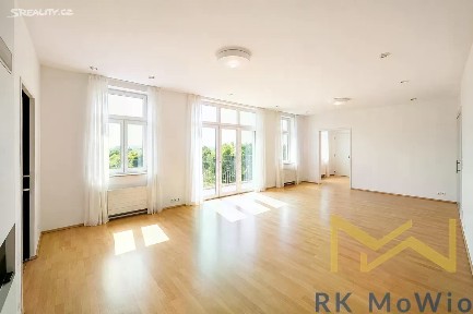 Pronájem bytu 6 pokojů a více 204 m² Chopinova, Praha - Vinohrady