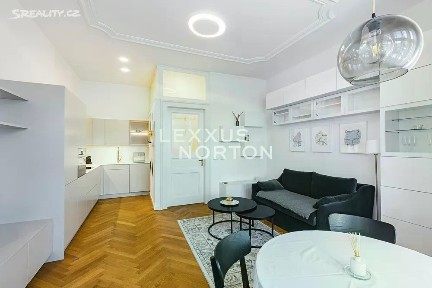 Pronájem bytu 2+kk 59 m² U Rajské zahrady, Praha - Žižkov