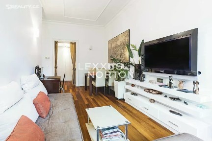 Pronájem bytu 2+kk 43 m² Žitomírská, Praha - Vršovice
