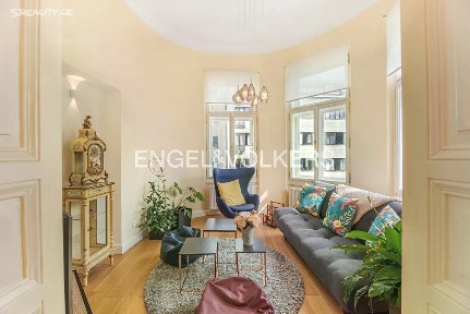 Pronájem bytu 3+1 102 m² Petrské náměstí, Praha - Nové Město