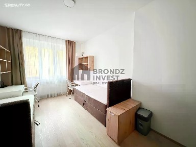 Pronájem bytu 1+kk 19 m² Lisabonská, Praha