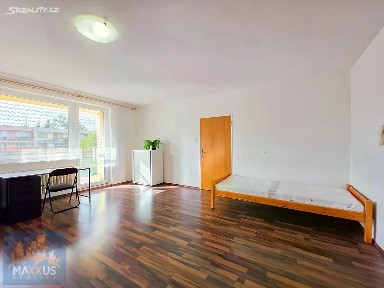 Pronájem bytu pokoje 30 m² Jestřebická, Praha - Čimice
