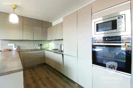 Pronájem bytu 3+kk 68 m² Vokáčova, Praha - Michle