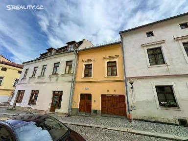 Prodej činžovního domu 180 m²