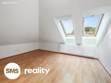 Pronájem bytu 1+kk 35 m²