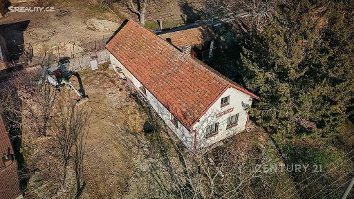 Prodej rodinného domu 355 m², pozemek 997 m²