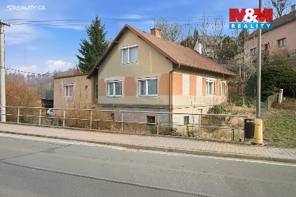 Prodej rodinného domu 120 m², pozemek 735 m²