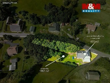Prodej rodinného domu 350 m², pozemek 2607 m²