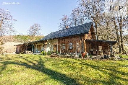 Prodej rodinného domu 214 m², pozemek 1881 m²