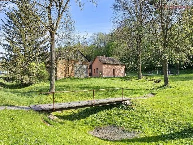 Prodej rodinného domu 103 m², pozemek 4259 m²
