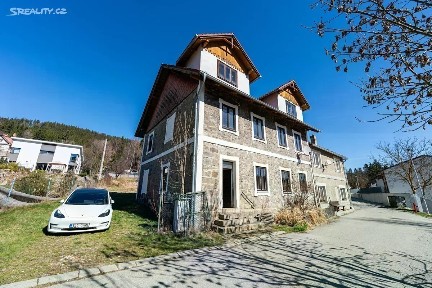 Prodej rodinného domu 210 m², pozemek 1432 m² Loučovice