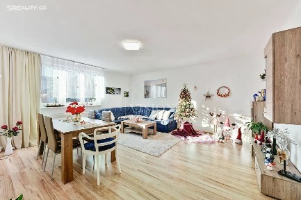 Prodej rodinného domu 310 m², pozemek 863 m² Údolní, Chýnov