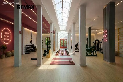 Pronájem obchodního prostoru 198 m²