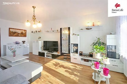 Prodej bytu 3+1 75 m² Husova, Pardubice - Bílé Předměstí