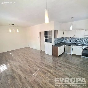 Prodej bytu 3+kk 71 m² Luďka Matury, Pardubice - Studánka