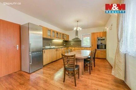 Prodej obchodního prostoru 845 m²