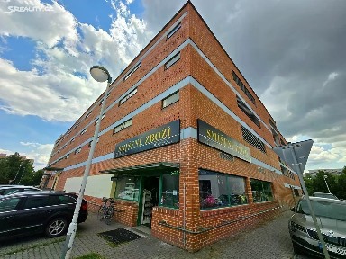Prodej obchodního prostoru 623 m²