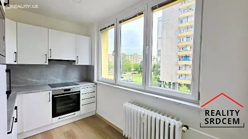Pronájem bytu 1+1 36 m² Výškovická, Ostrava - Zábřeh