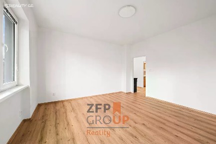 Prodej bytu 3+1 70 m² Pod Zámkem, Moravský Krumlov