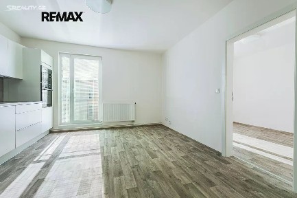 Pronájem bytu 2+kk 38 m² Vestecká, Nehvizdy