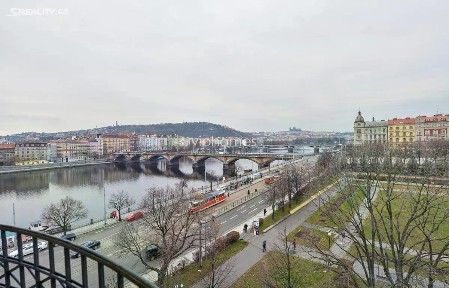 Pronájem bytu 3+1 108 m² Dřevná, Praha - Nové Město