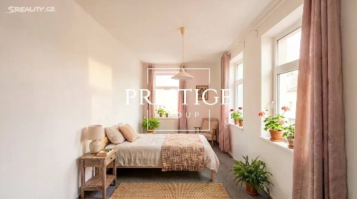 Pronájem bytu 2+kk 42 m² Veletržní, Praha - Holešovice