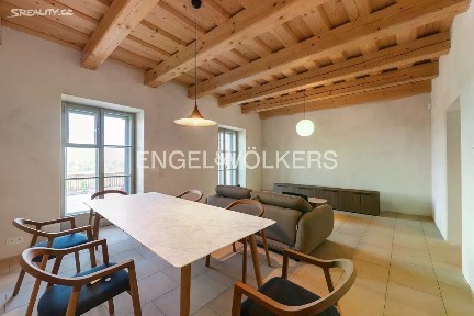 Pronájem bytu 4+1 156 m² Praha - Střešovice