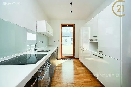 Pronájem bytu 4+kk 100 m² Mattioliho, Praha - Záběhlice