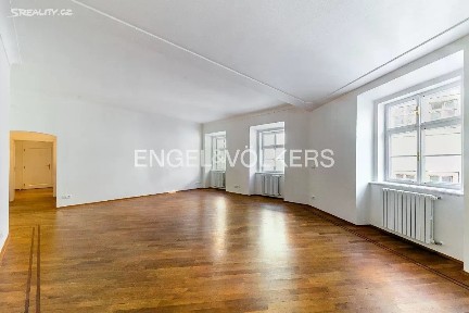 Pronájem bytu 4+1 170 m² Vlašská, Praha - Malá Strana