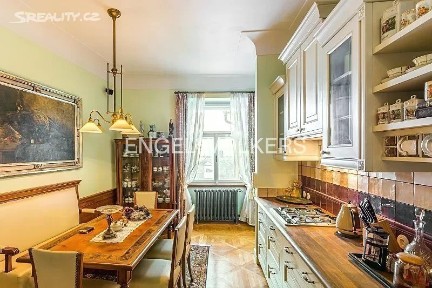 Pronájem bytu 3+1 110 m² U lužického semináře, Praha - Malá Strana