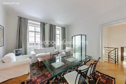 Pronájem bytu 2+1 73 m² Vlašská, Praha - Malá Strana