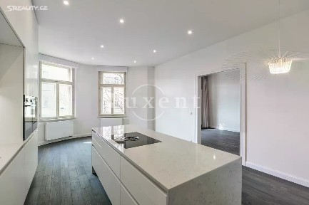 Pronájem bytu 4+kk 137 m²