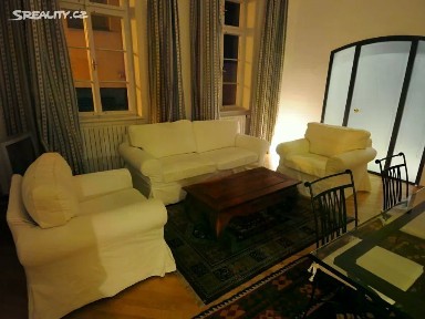 Pronájem bytu 2+1 73 m² Vlašská, Praha - Malá Strana