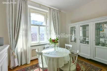 Pronájem bytu 2+1 69 m² Truhlářská, Praha - Nové Město