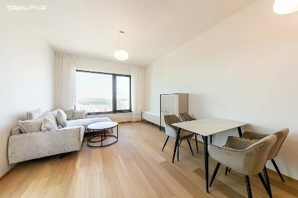 Pronájem bytu 3+kk 97 m² V Třešňovce, Praha - Hrdlořezy