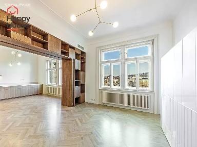 Pronájem bytu 3+1 113 m² Masarykovo nábřeží, Praha - Nové Město