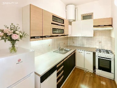 Pronájem bytu 2+kk 61 m² Čimická, Praha - Kobylisy