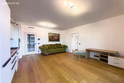 Pronájem bytu 2+kk 57 m² Grafická, Praha - Smíchov